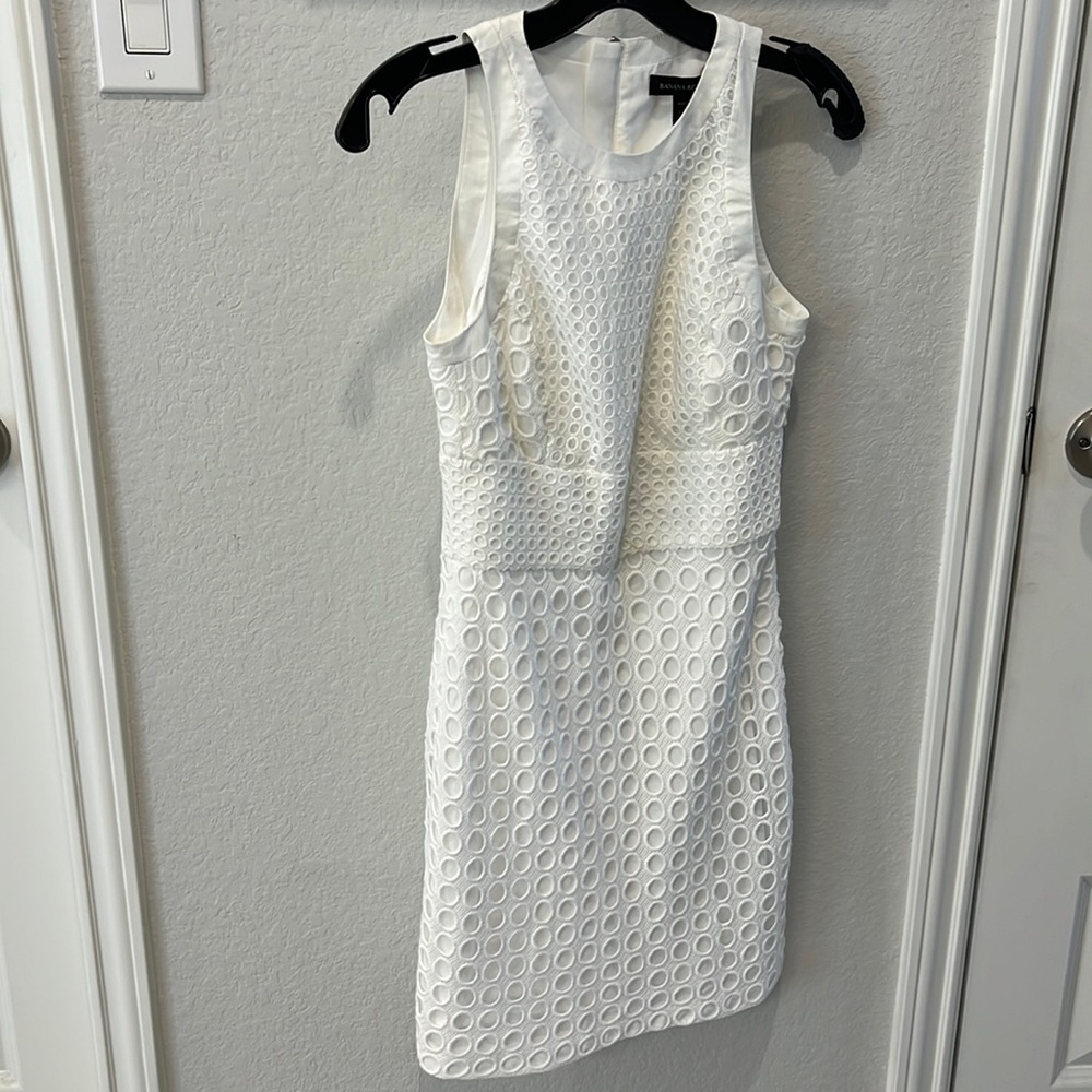 Banana Republic White Eyelet Sheath Size 0P - Picture 3 of 8